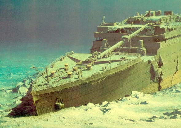 Титаник под водой