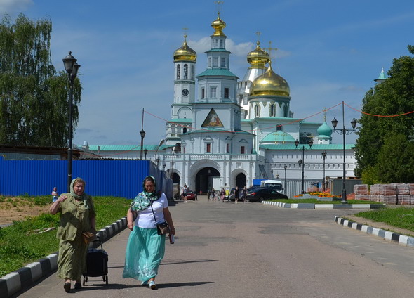 Надвратная церковь